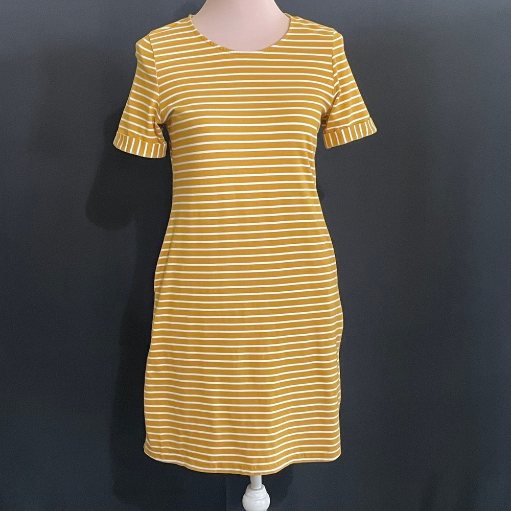 Davi & Dani T-Shirt Dress‎ Womens S Mustard Striped Good Button Back Pockets